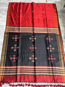 Tassar Raw Silk Saree with Katha Stitch – A Desi Masterpiece