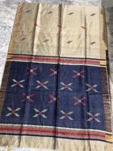 Tassar Raw Silk Saree with Katha Stitch – A Desi Masterpiece